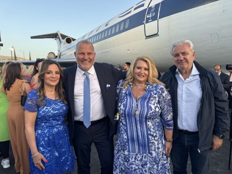 Στα εγκαίνια της νέας θέσης του ιστορικού Boeing 727 “Mount Olympus” της Ολυμπιακής Αεροπορίας ο Δήμαρχος Δημήτρης Λουκάς