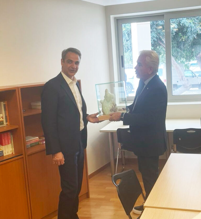 Ο Πρωθυπουργός Κυριάκος Μητσοτάκης επισκέφθηκε το πρότυπο Κέντρο Υγείας, Αποθεραπείας και Αποκατάστασης Κερατέας “Κ. Πρίφτης”